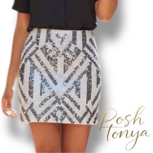 Express Sequin Mini Skirt Silver White Geometric Size S Holiday Party Cocktail